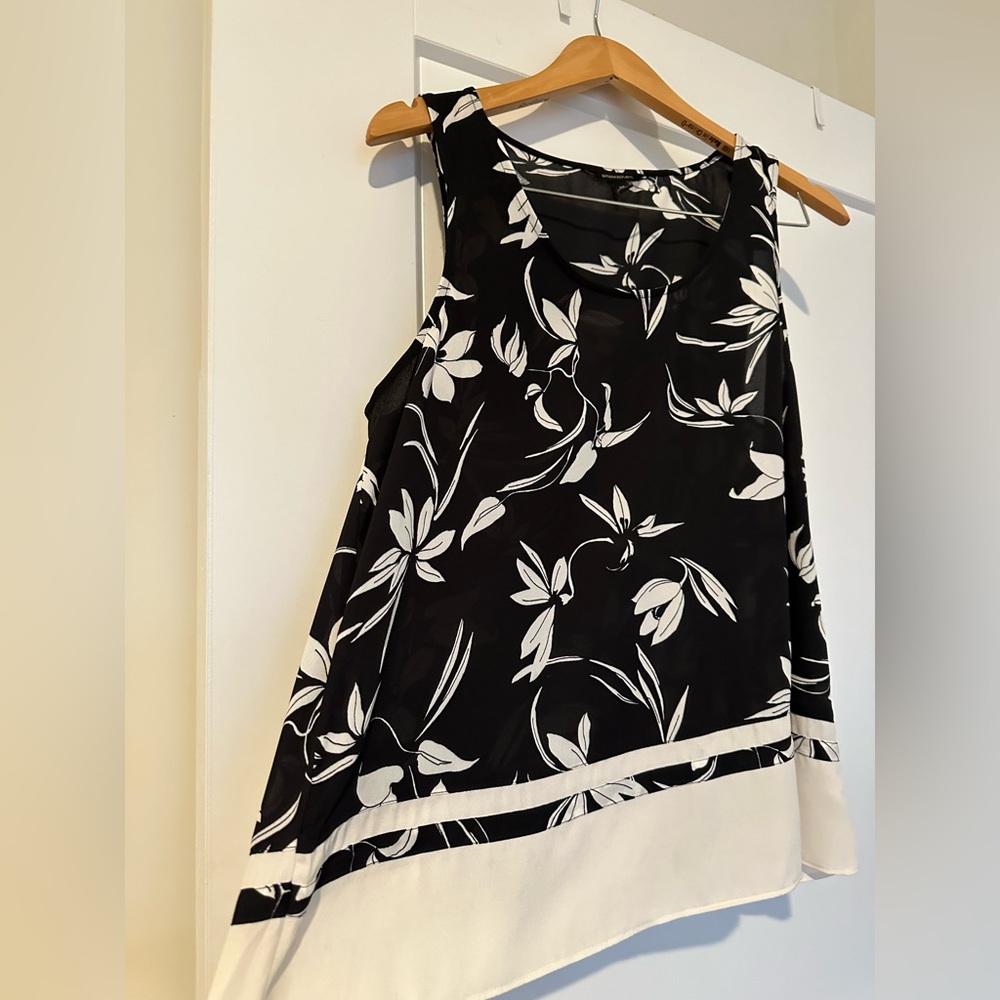Banana Republic Black White Floral Tank Size M